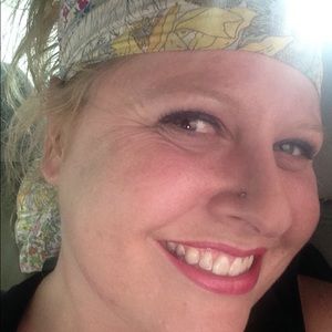 Meet your Posher, Betha